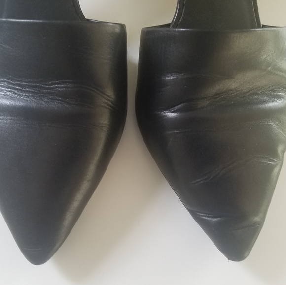 Gorgeous VINCE black Aurelian kitten heels - Picture 5 of 8
